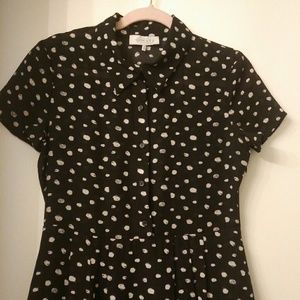 Wayf Dresses - Black button up dress size small and has pockets Wayf Dresses - Black button up dress size small and has pockets